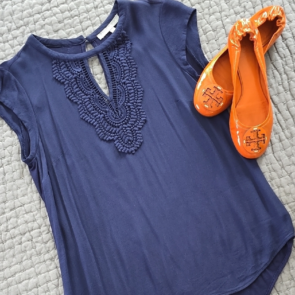 Daniel RAINN Top Navy Blue Embroidered